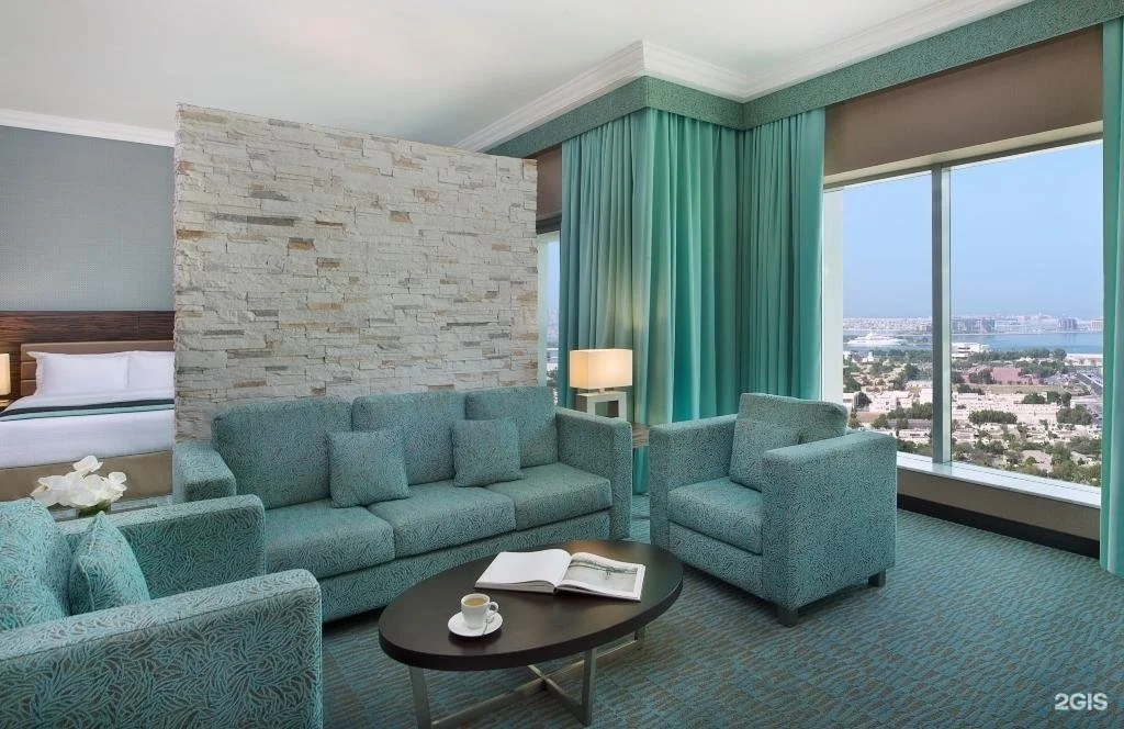 Гостиная зона номера в Atana Hotel Dubai